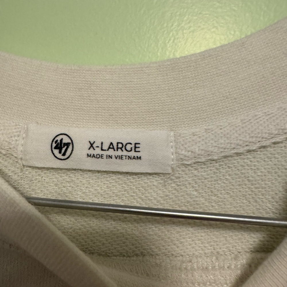 Women’s Cropped Cubs Sweatshirt - Picture 2 of 4